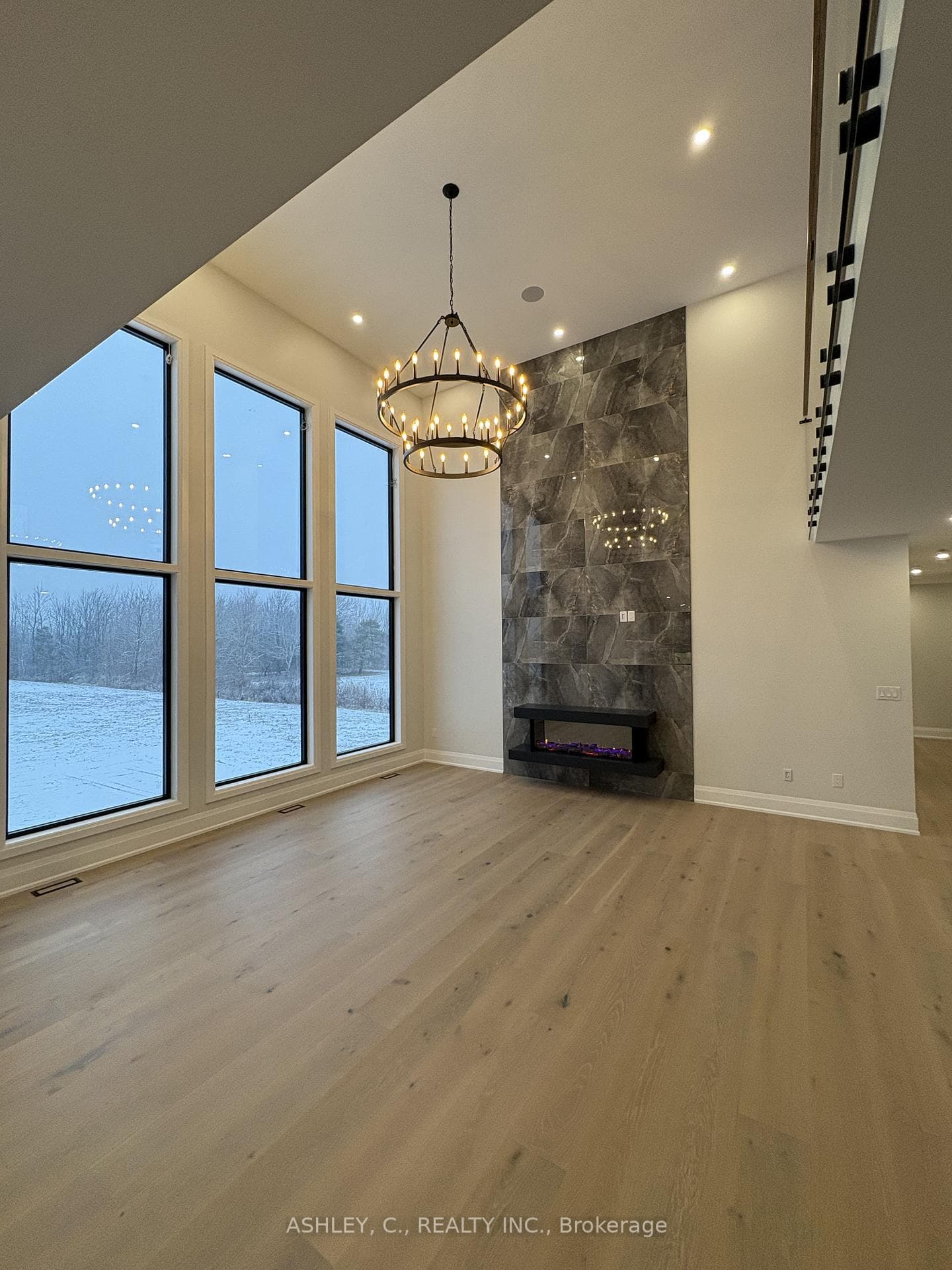 256 Mountain Road photo 2