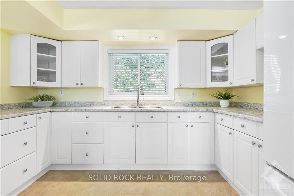 281 CARUSO Street photo 15