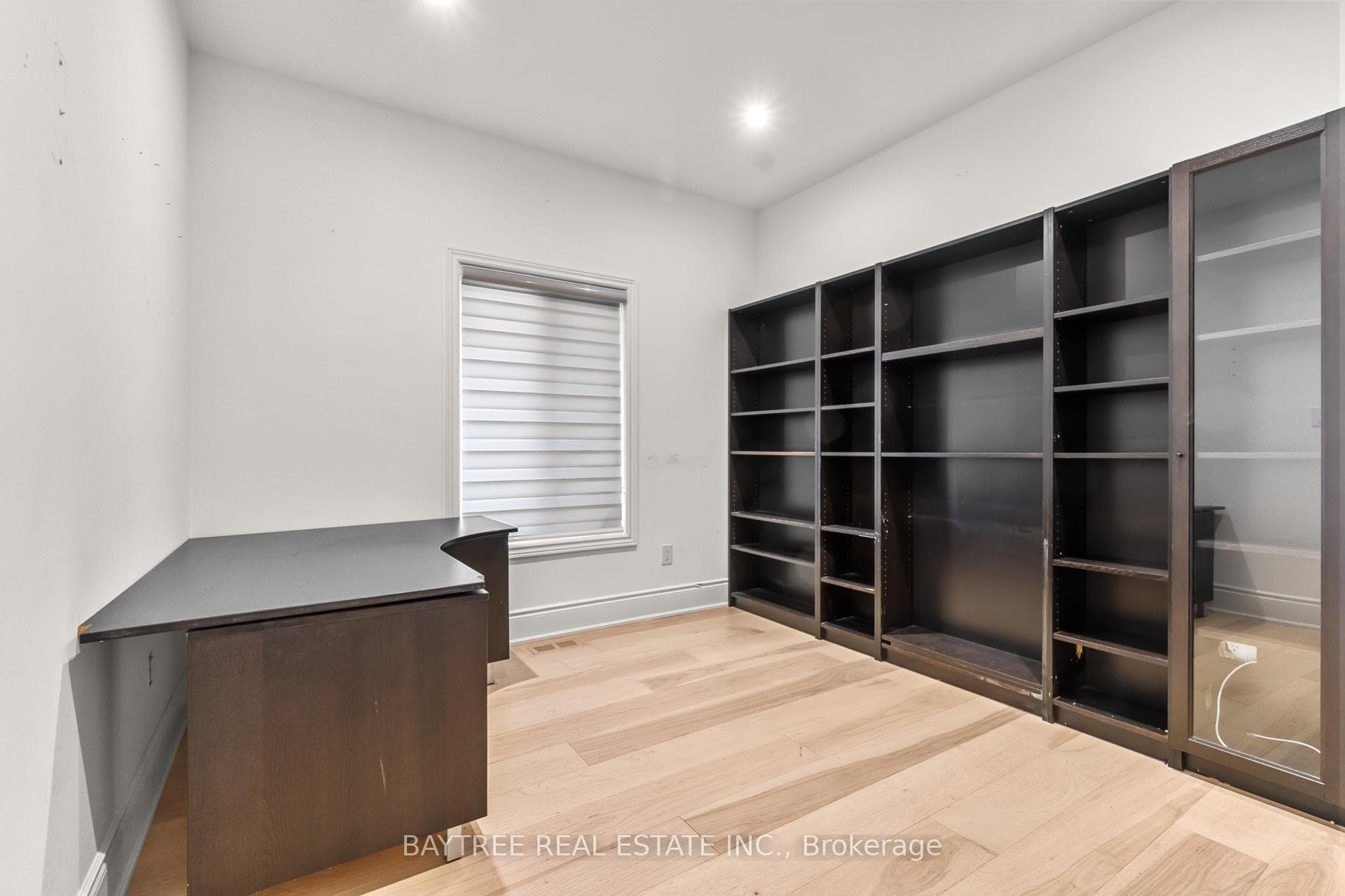 162 Bathurst Glen Drive photo 26