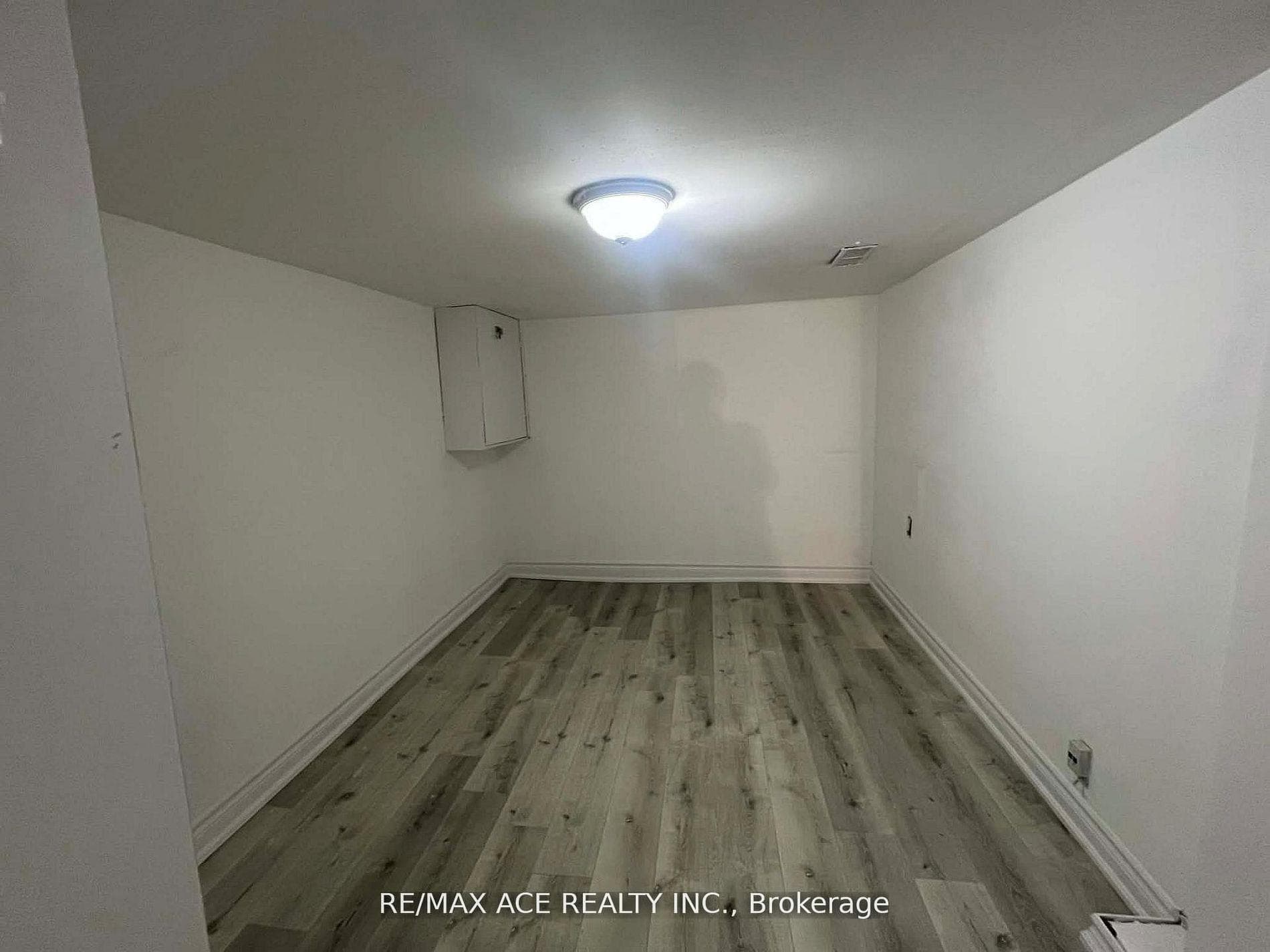 12 Mahoney Avenue photo 13