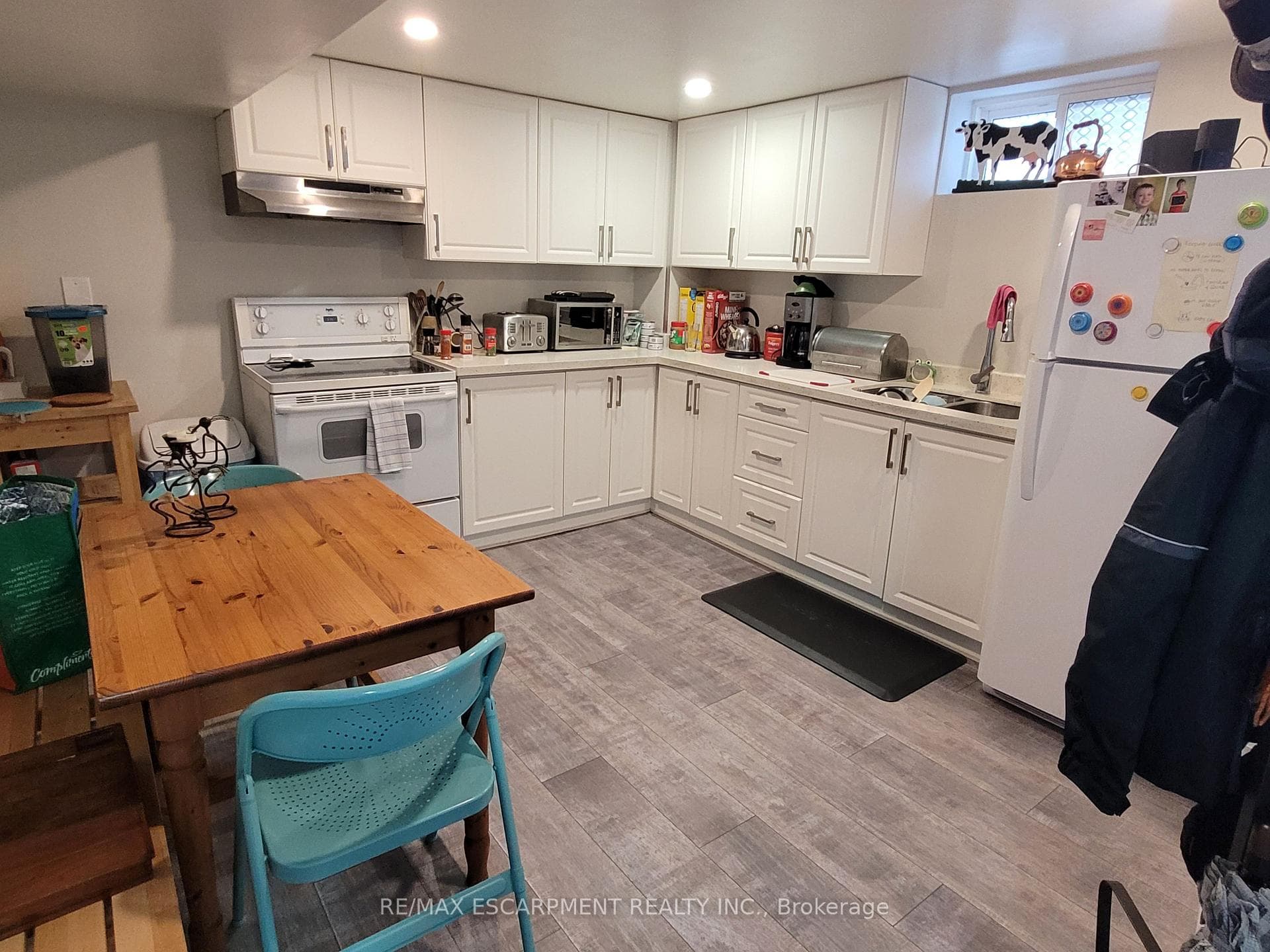 239 WEST 18TH Street photo 20
