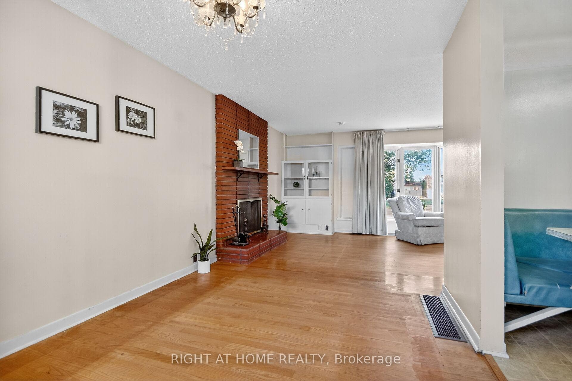 6 Higwood Drive photo 8