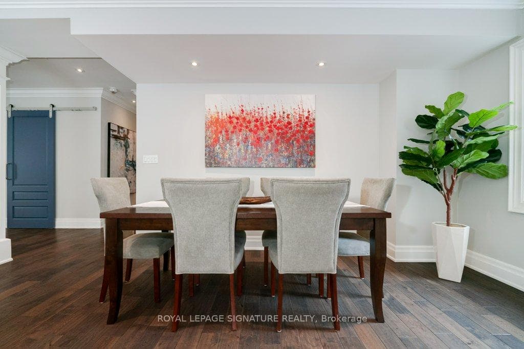 128 Wigmore Drive photo 8