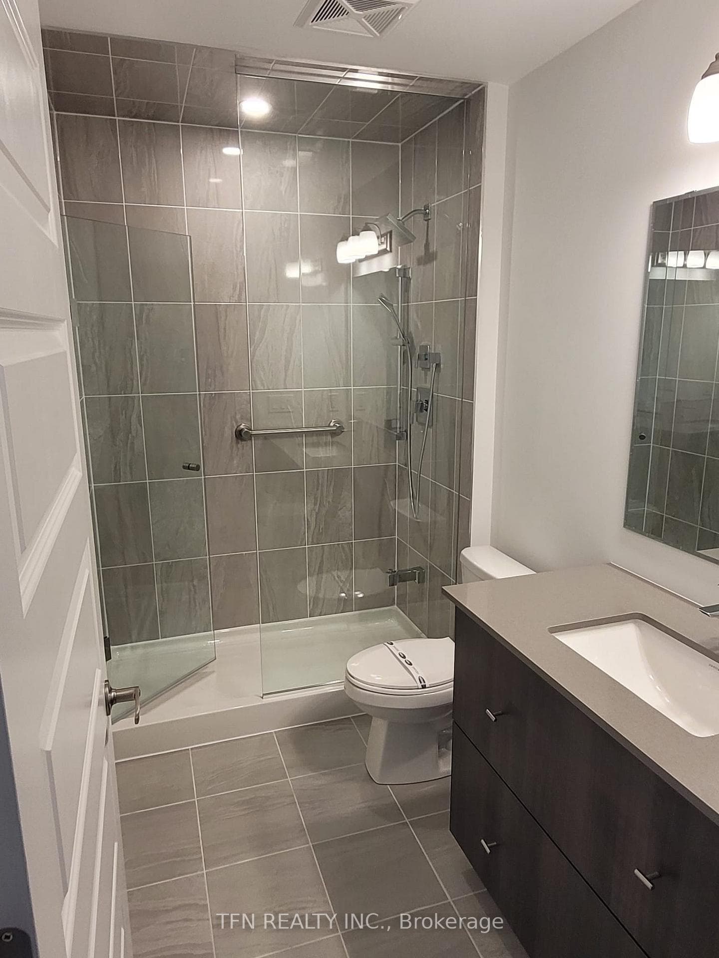 480 Gordon Krantz Avenue Unit 109 photo 7