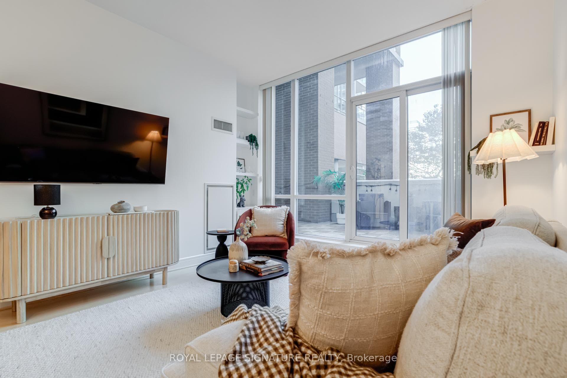 112 George Street Unit S203 photo 3