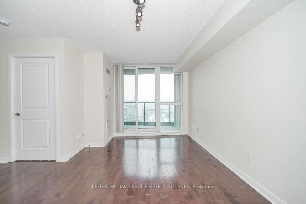 235 Sherway Gardens Road Unit 709 photo 17