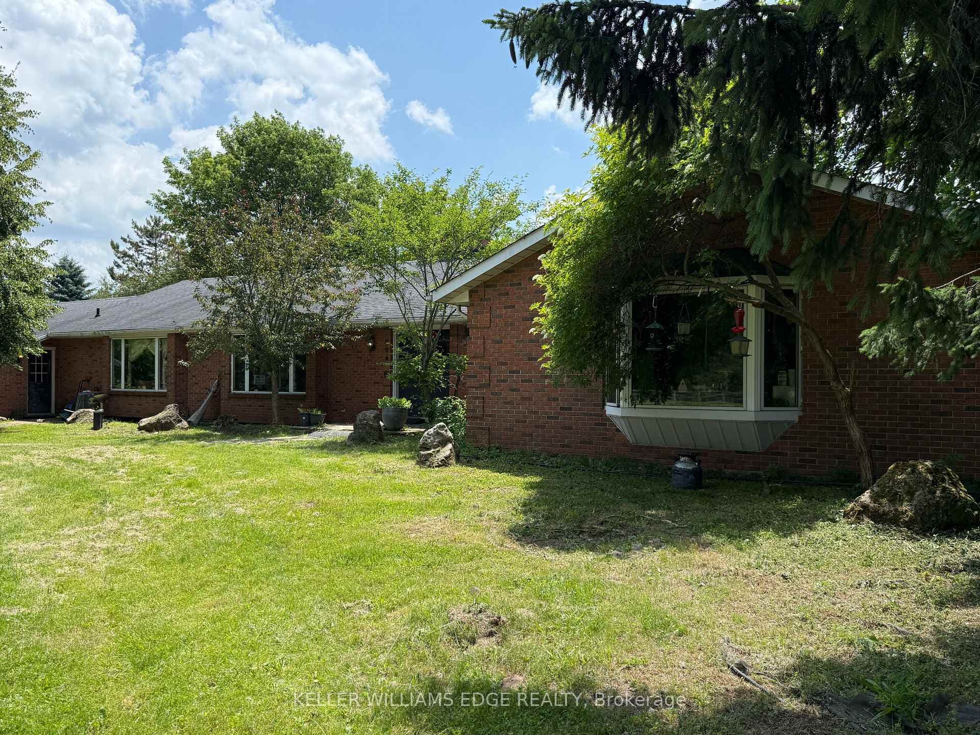 3600 SQ FT BUNGALOW REQUIRES RENOVATION