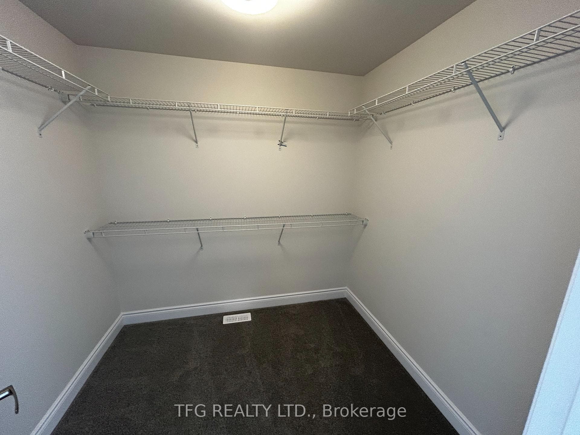 46 Holland Street photo 16