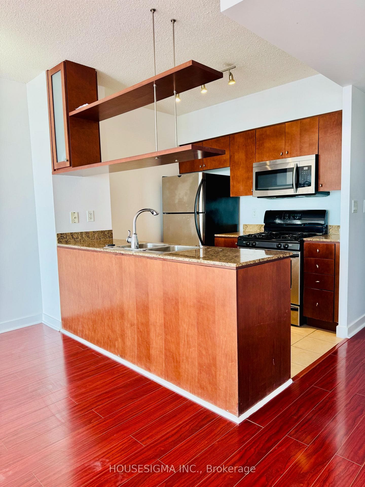 35 Mariner Terrace Unit 2810 photo 5