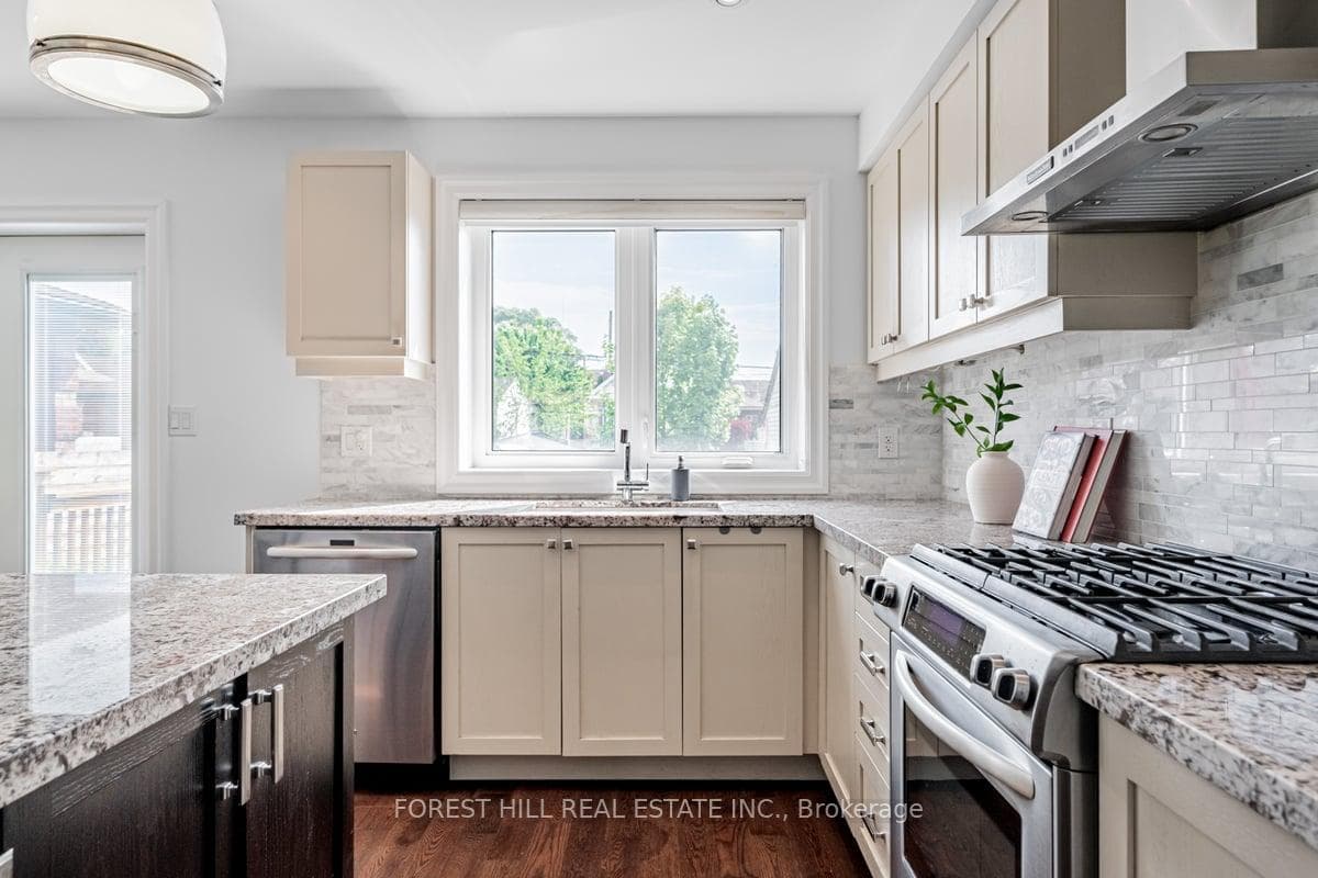 371 Nairn Avenue photo 10