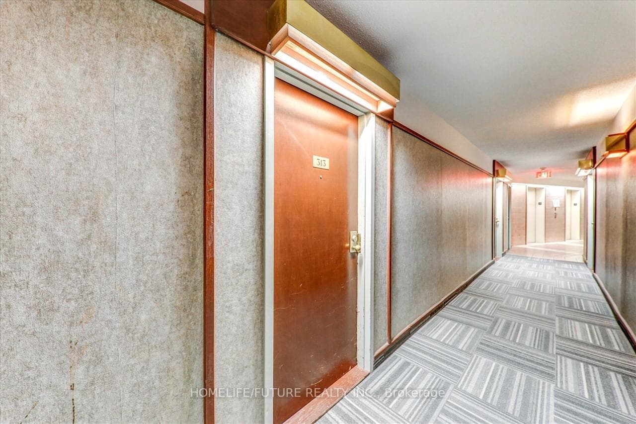 160 Alton Tower Circle Unit 313 photo 6