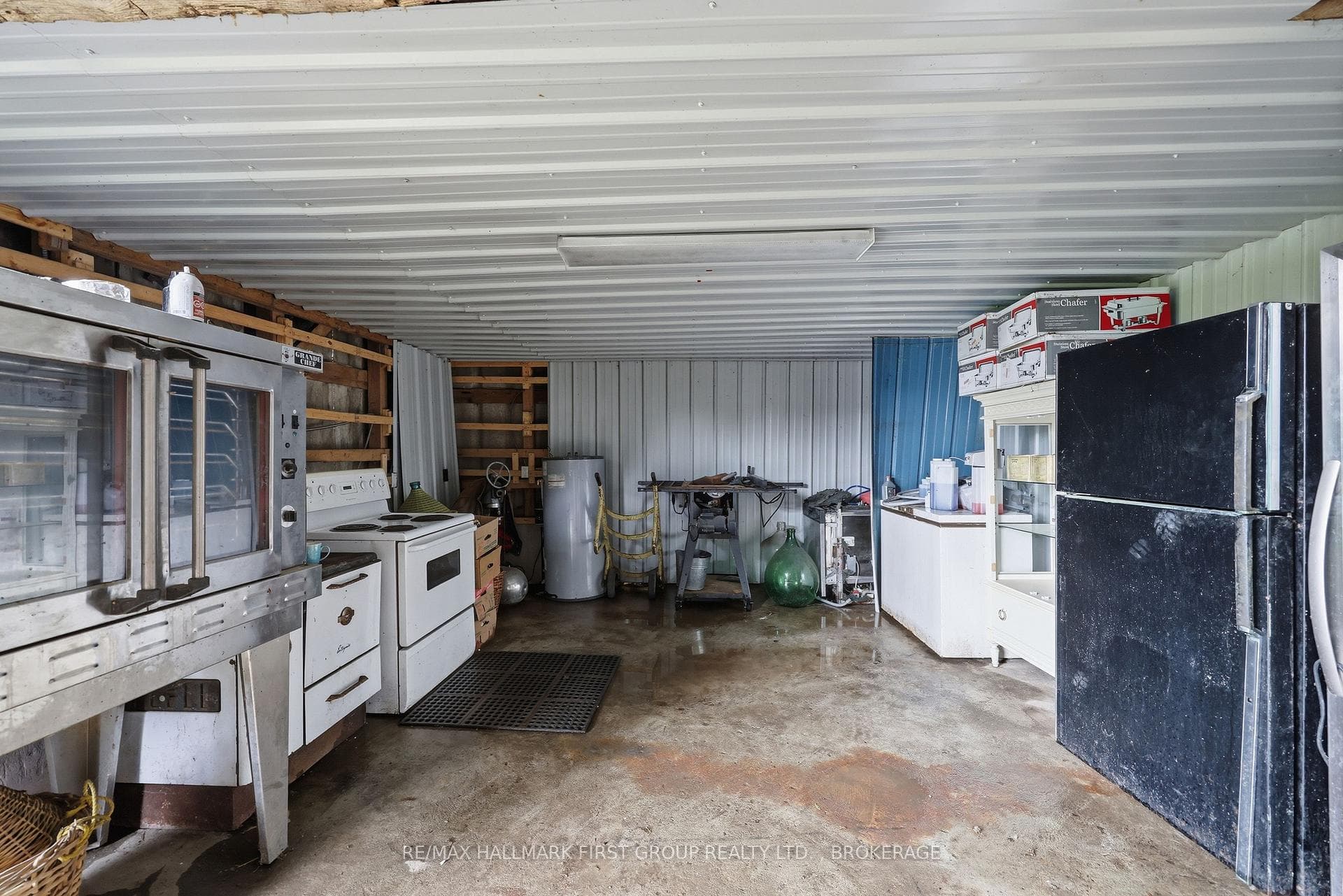 9656 Loyalist Parkway photo 42