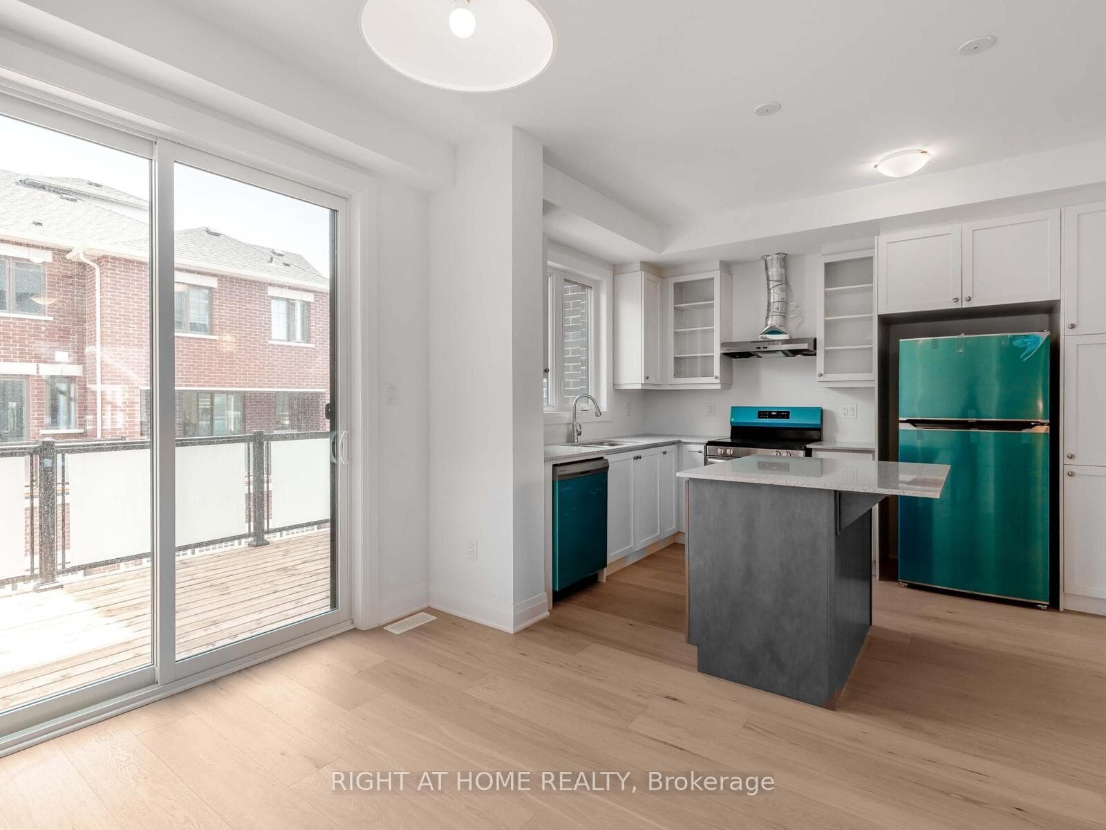 3 Wisla Avenue photo 8