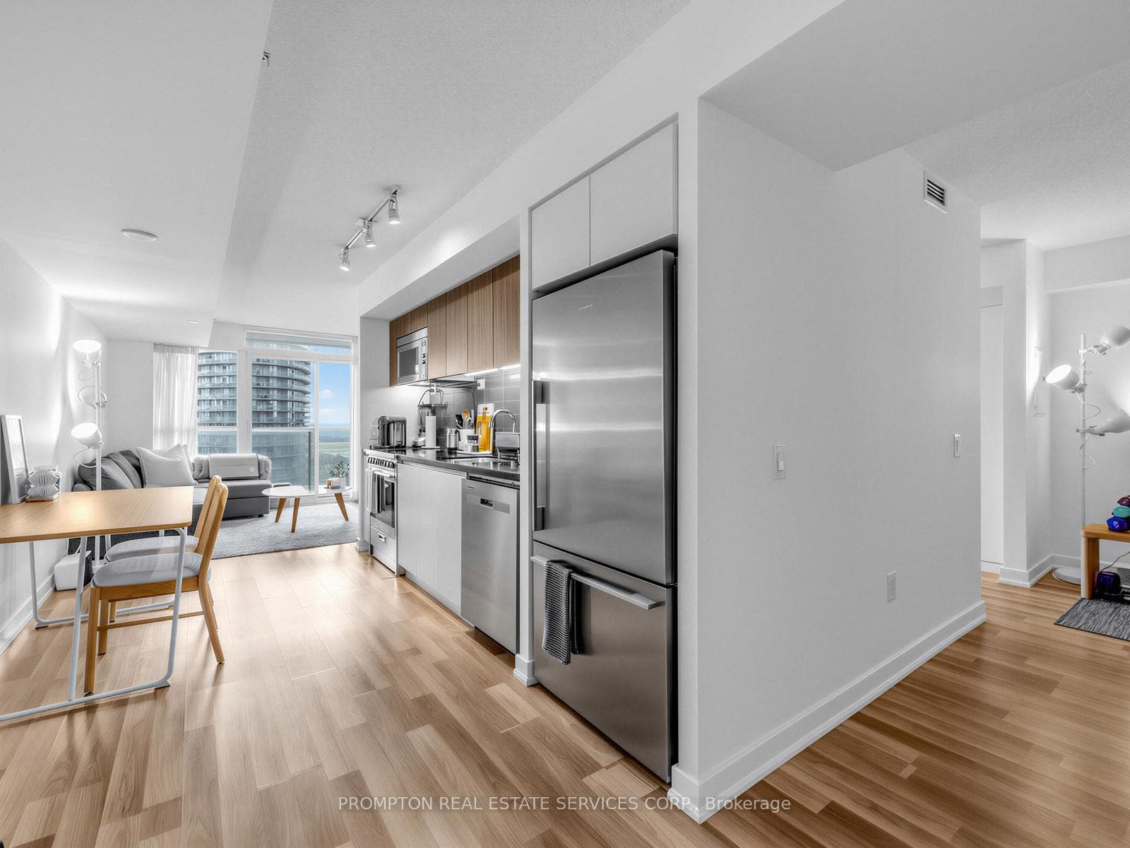 85 Queens Wharf Road Unit 2102 photo 3