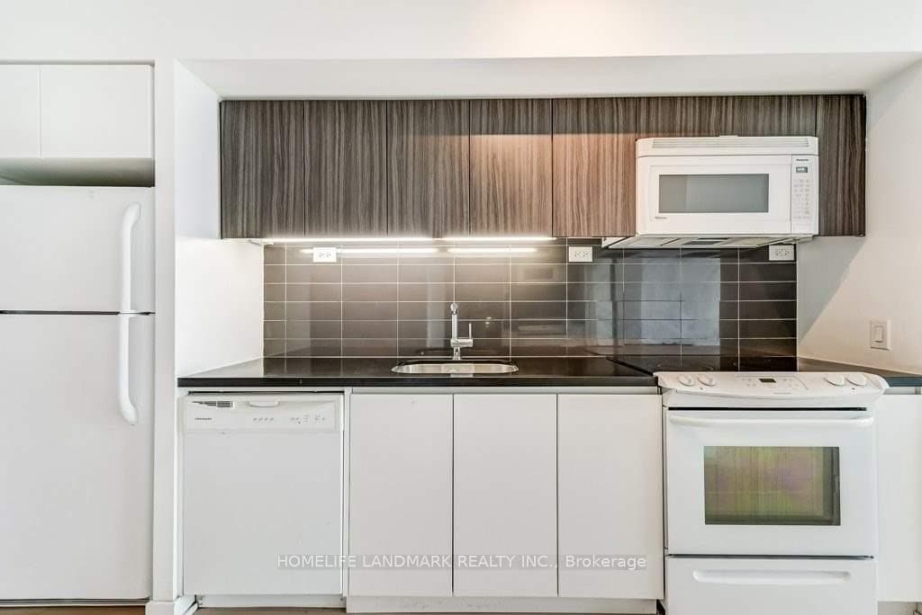 85 Queens Wharf Road Unit 708 photo 2