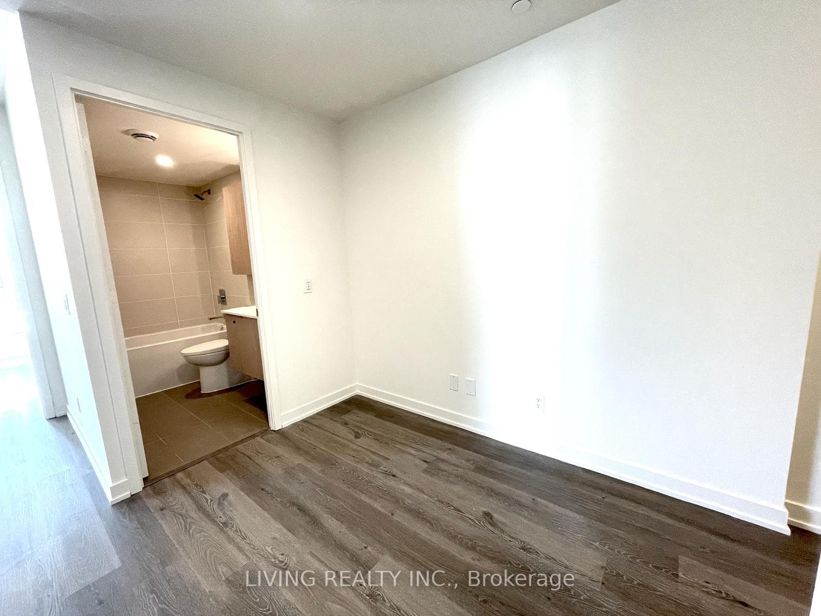 10 Deerlick Court Unit 214 photo 10