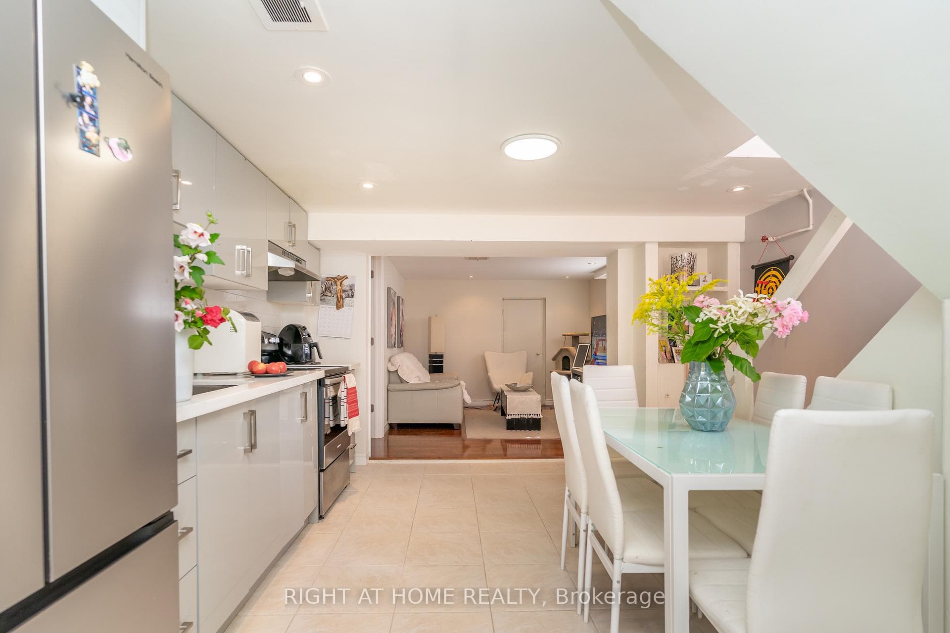 63 Allonsius Drive photo 20