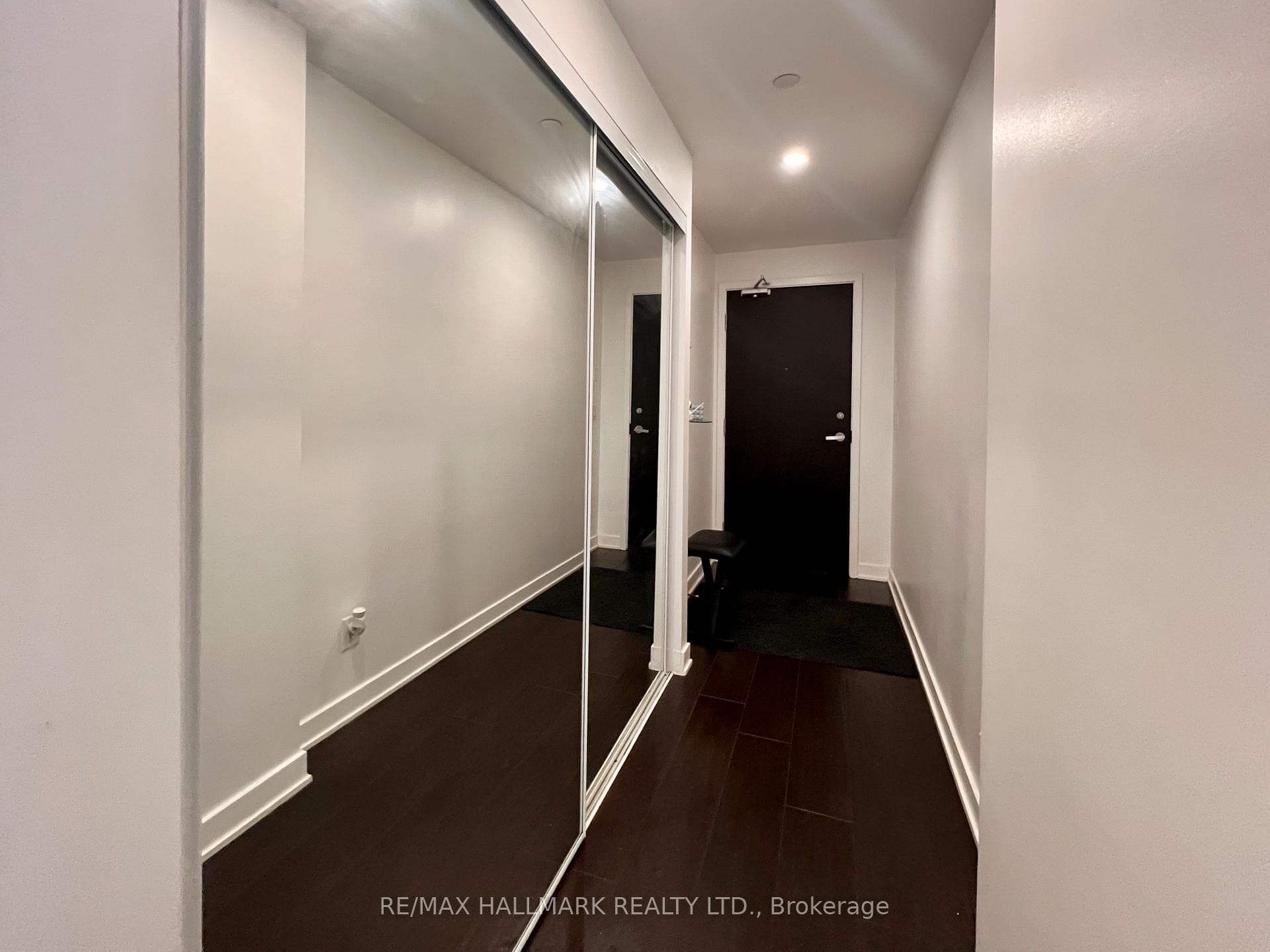 170 Sumach Street Unit 1209 photo 17