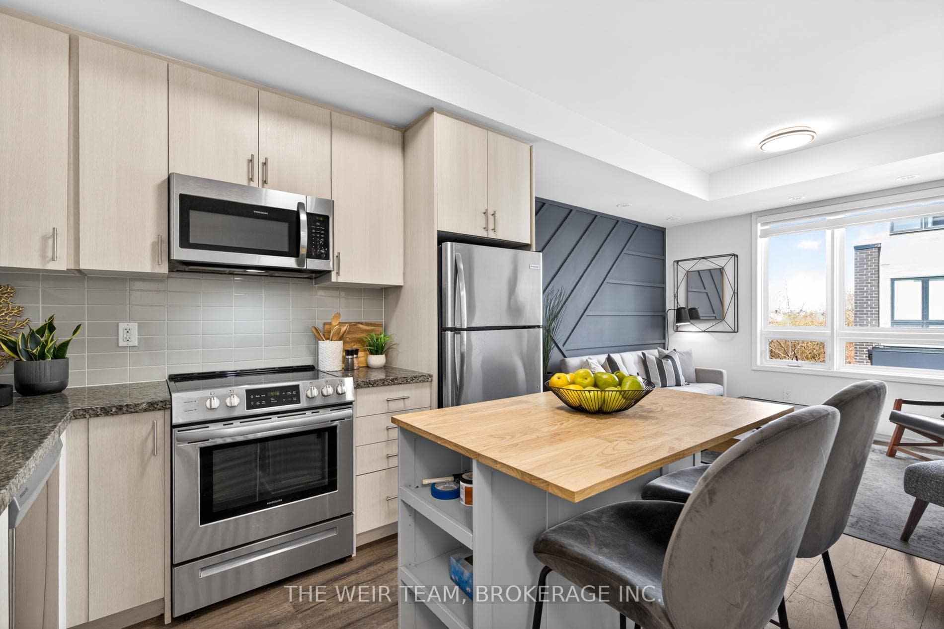 1120 Briar Hill Avenue Unit 308 photo 9