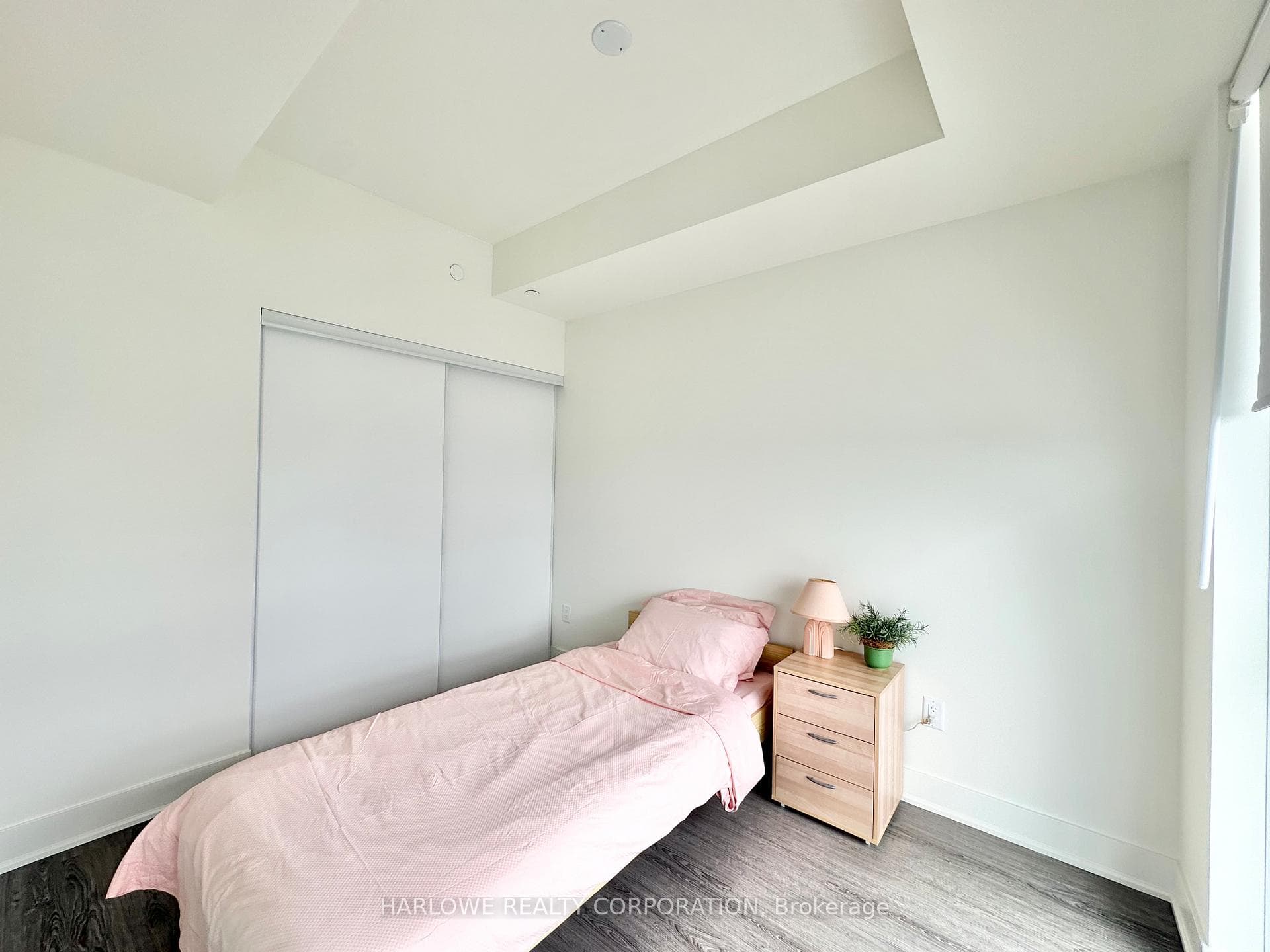 185 Deerfield Road Unit 1303 photo 15