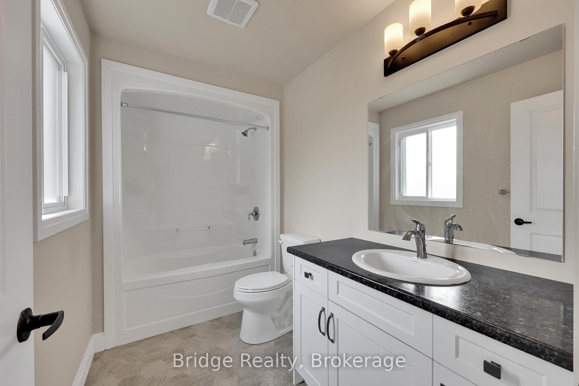 66 Cash Crescent photo 19