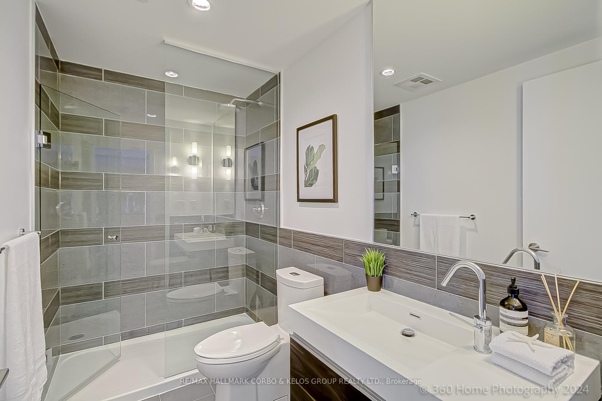 390 cherry Street Unit 2807 photo 19