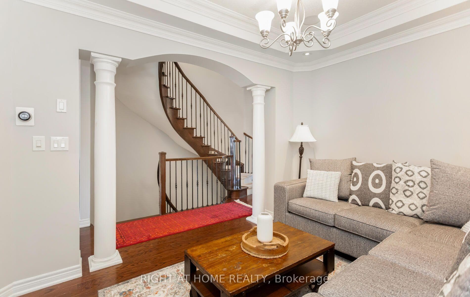 2419 Wasaga Drive photo 6