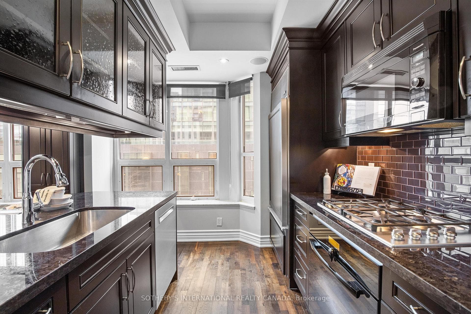 68 Yorkville Avenue Unit 308 photo 16
