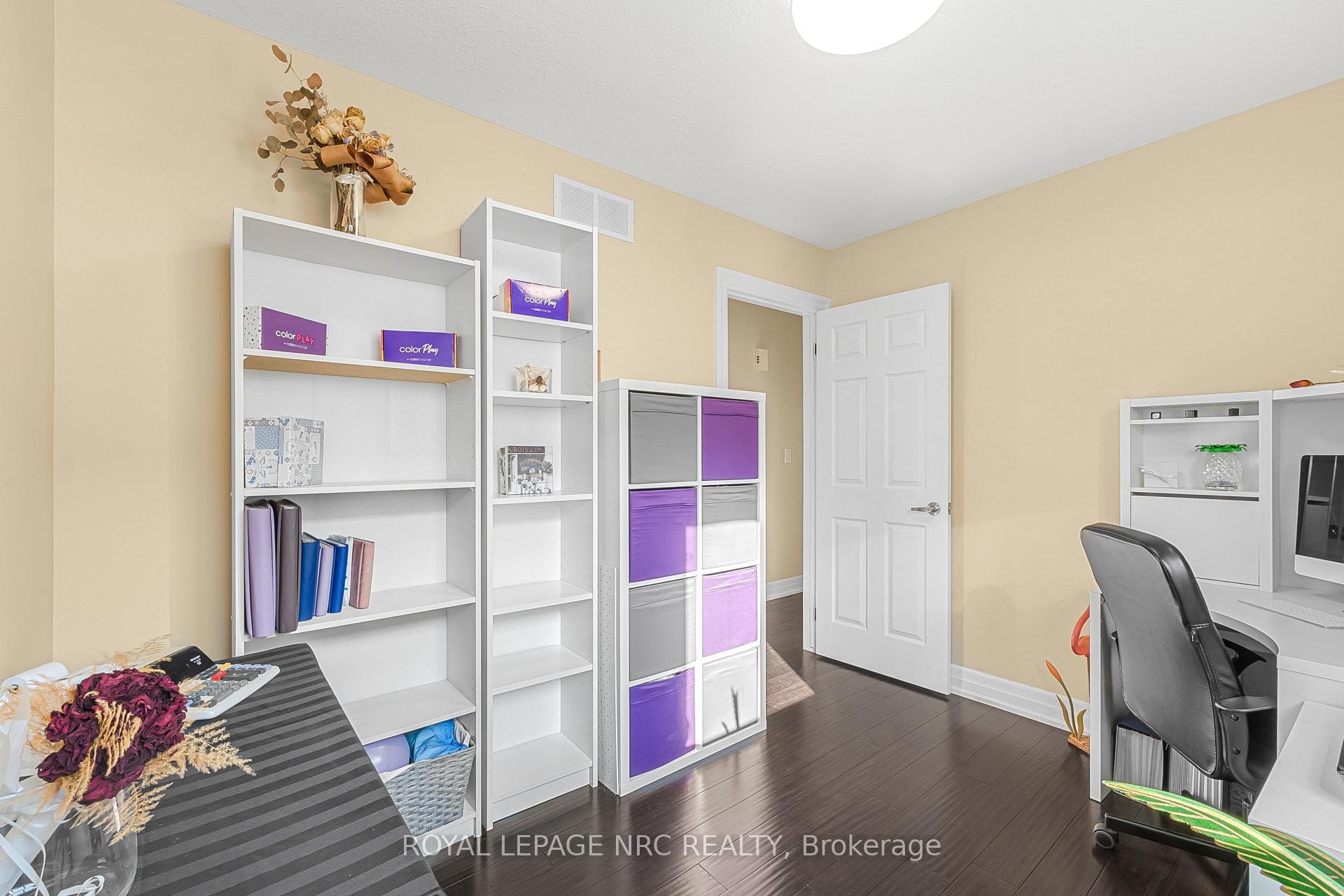 551 Scott Street photo 16