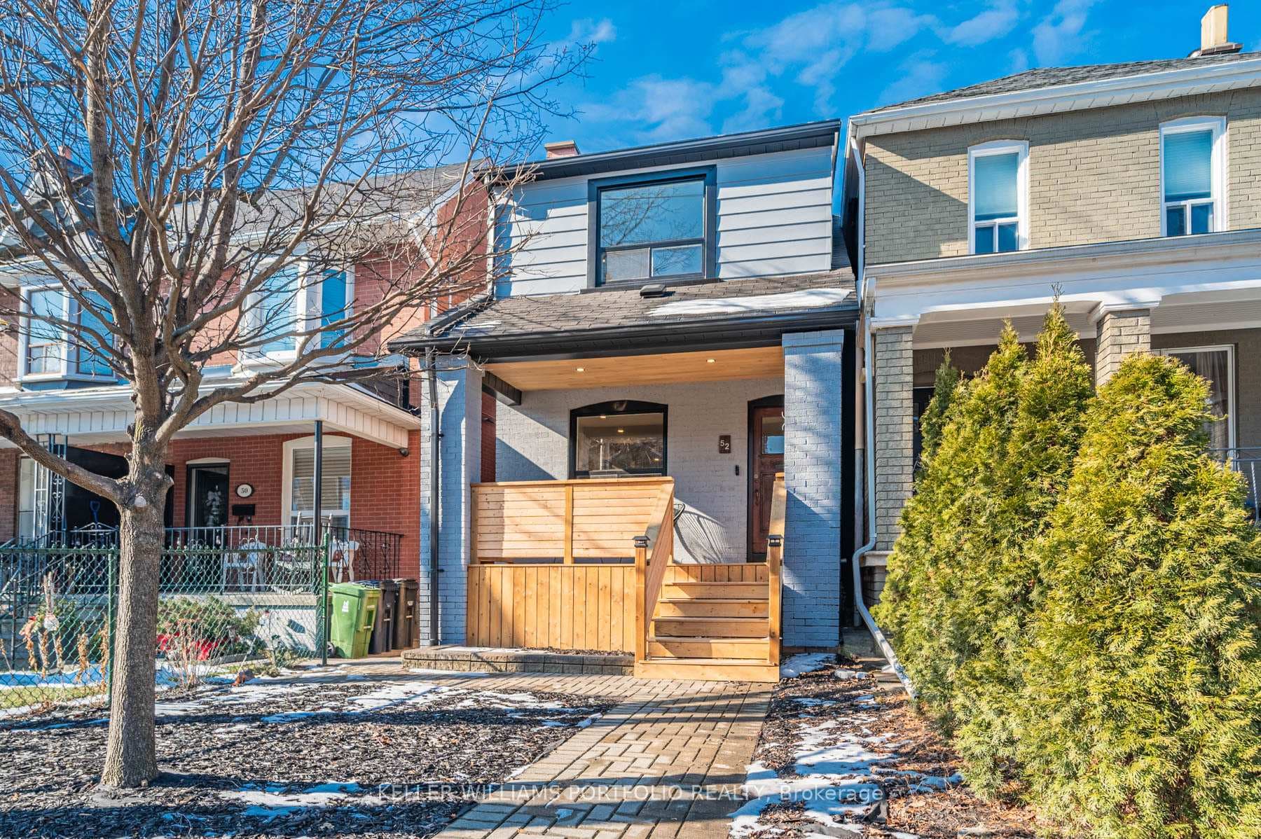 52 Boon Avenue photo 2