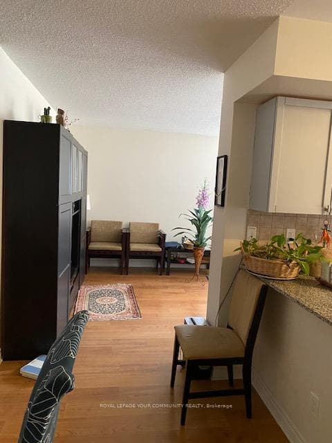 5233 Dundas Street Unit 920 photo 19