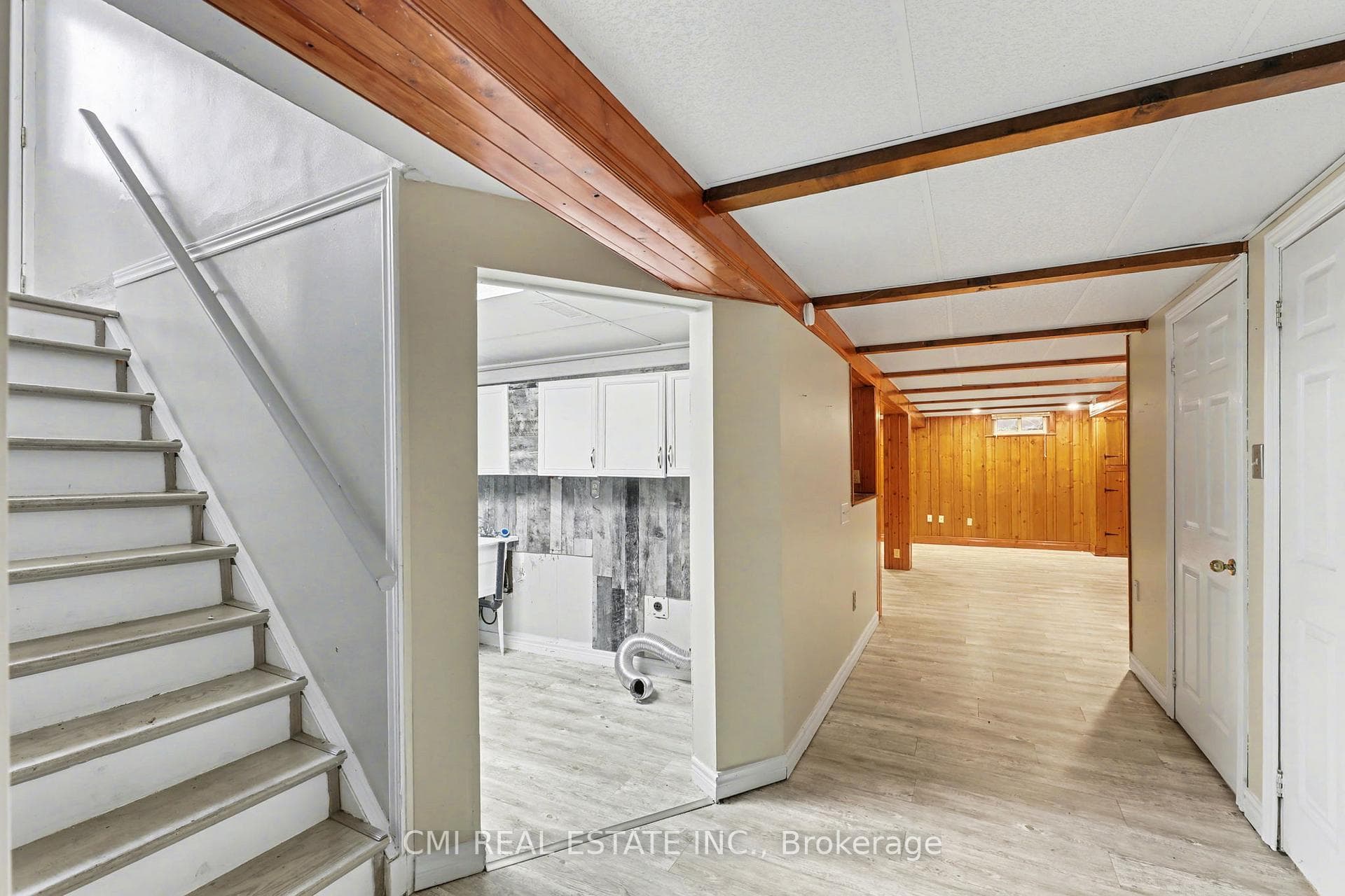 645 Riverside Drive photo 25
