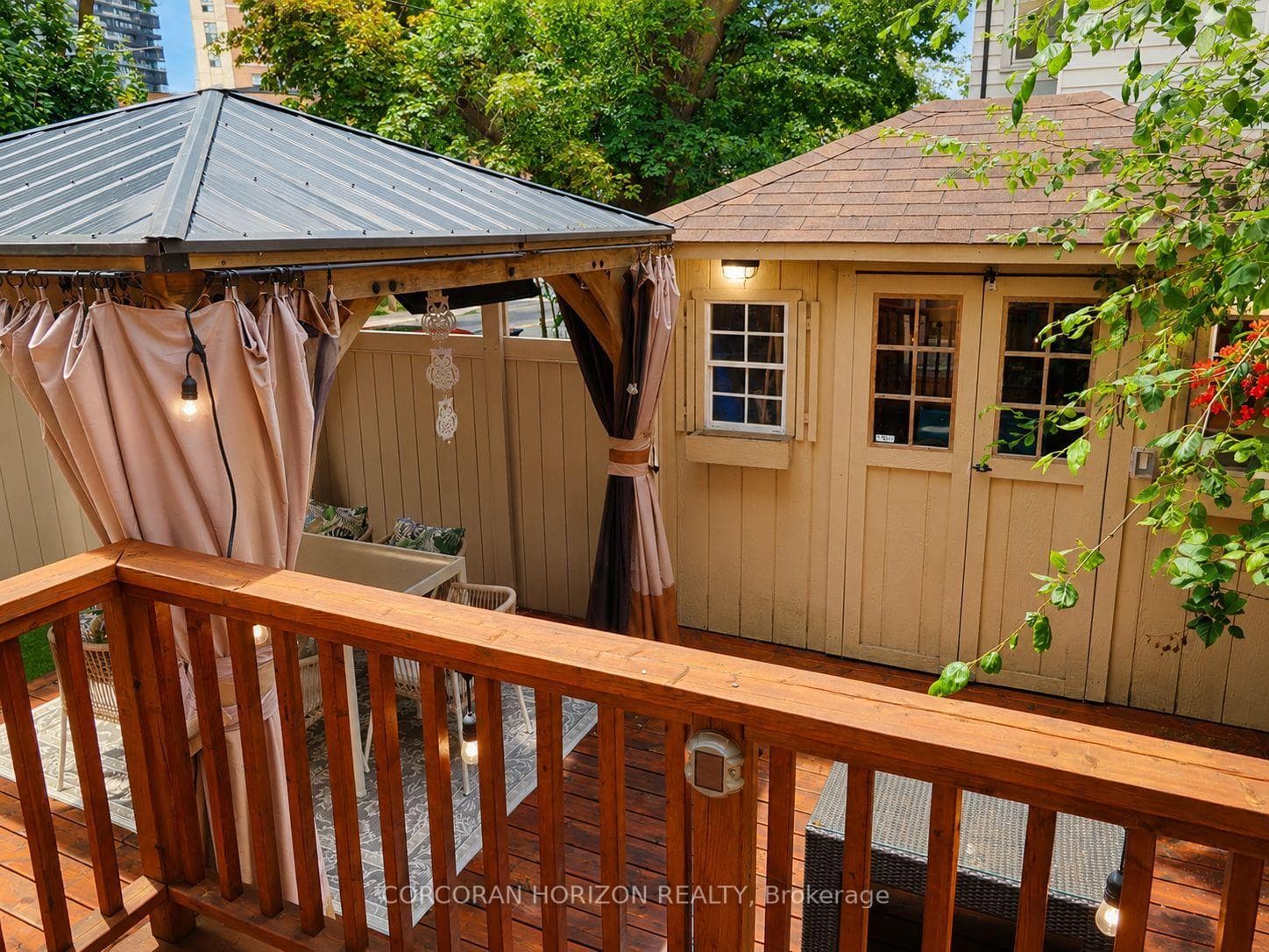 77 Montgomery Avenue photo 39
