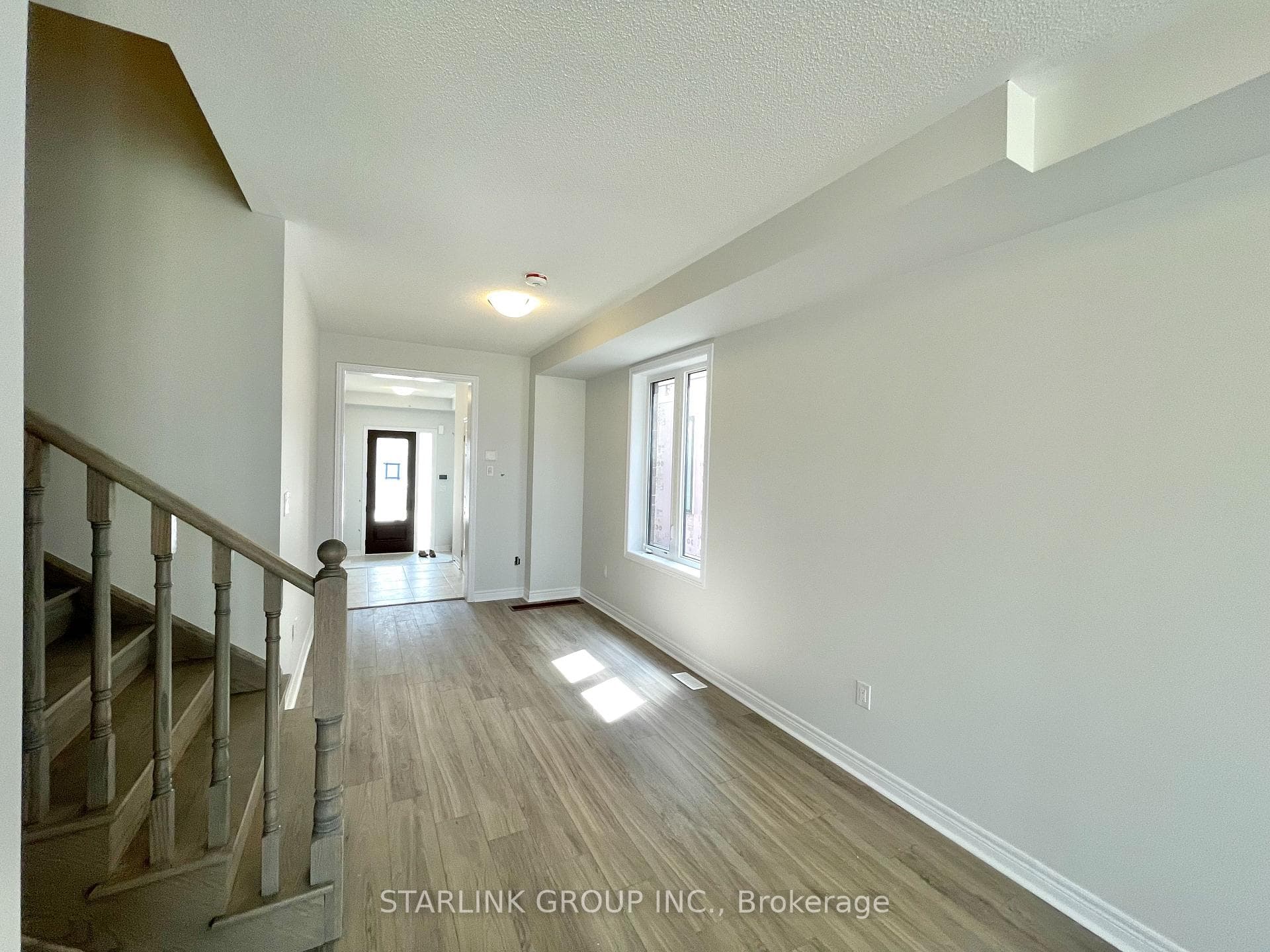 194 Mumbai Drive photo 4