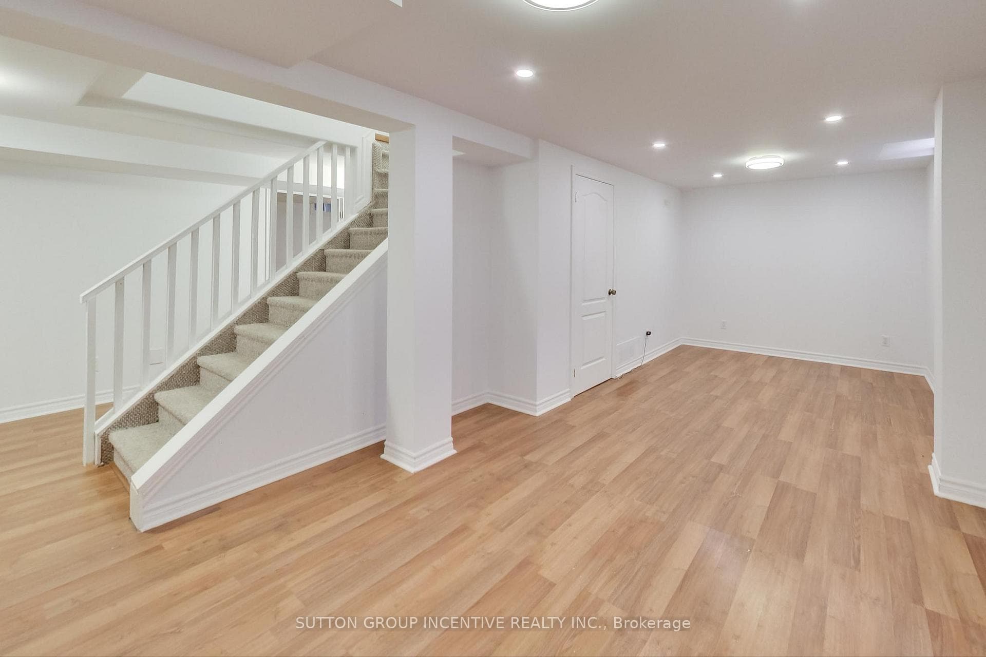 88 Golden Meadow Road photo 29
