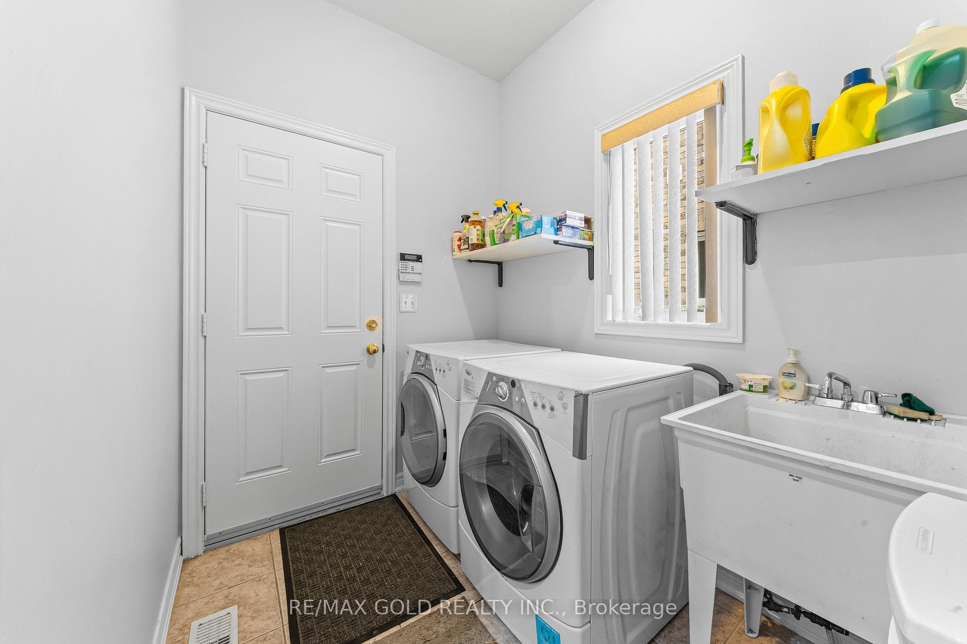 14 Dovehaven Crescent photo 23