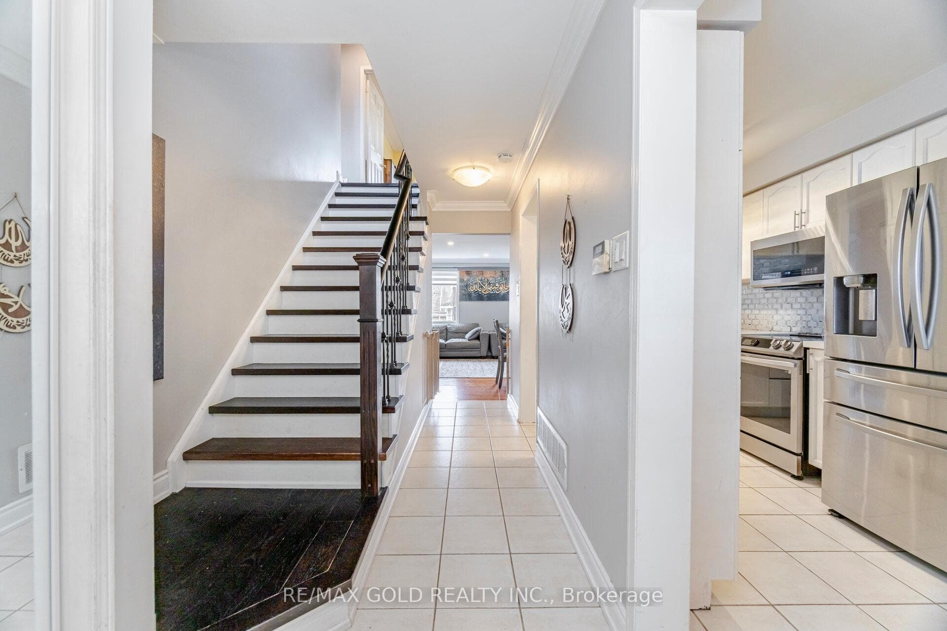 5352 BUSHELGROVE Circle photo 5