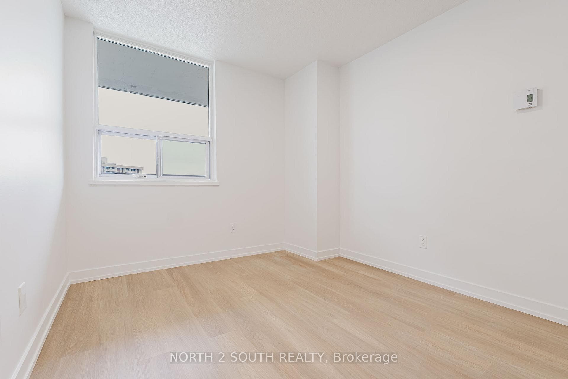 1 Royal Orchard Boulevard Unit 703 photo 16