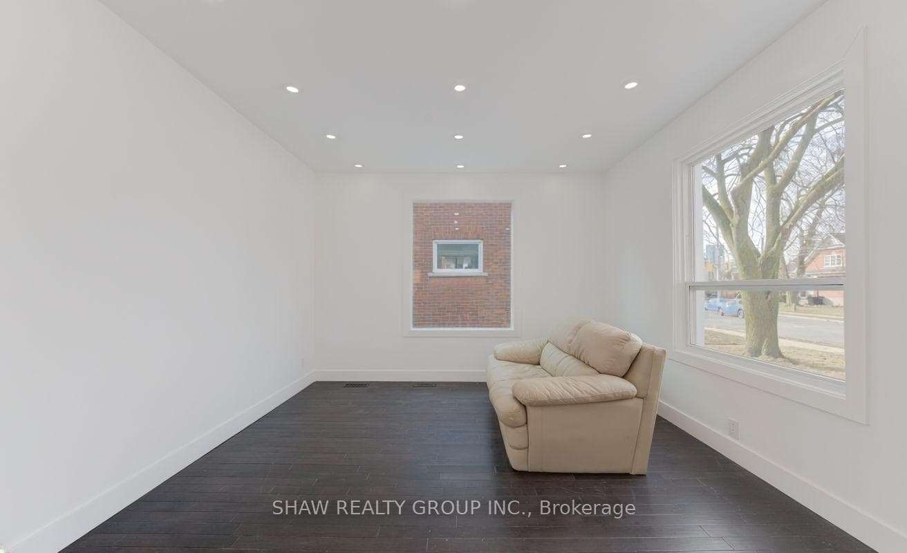 80 Lancaster Street photo 10