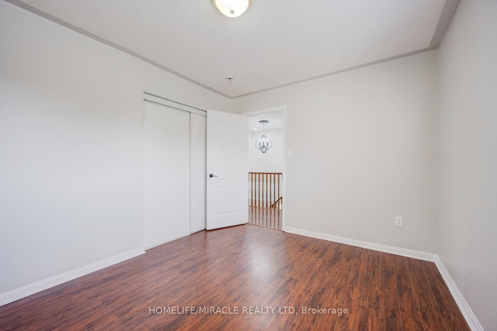 17 Latania Boulevard photo 34