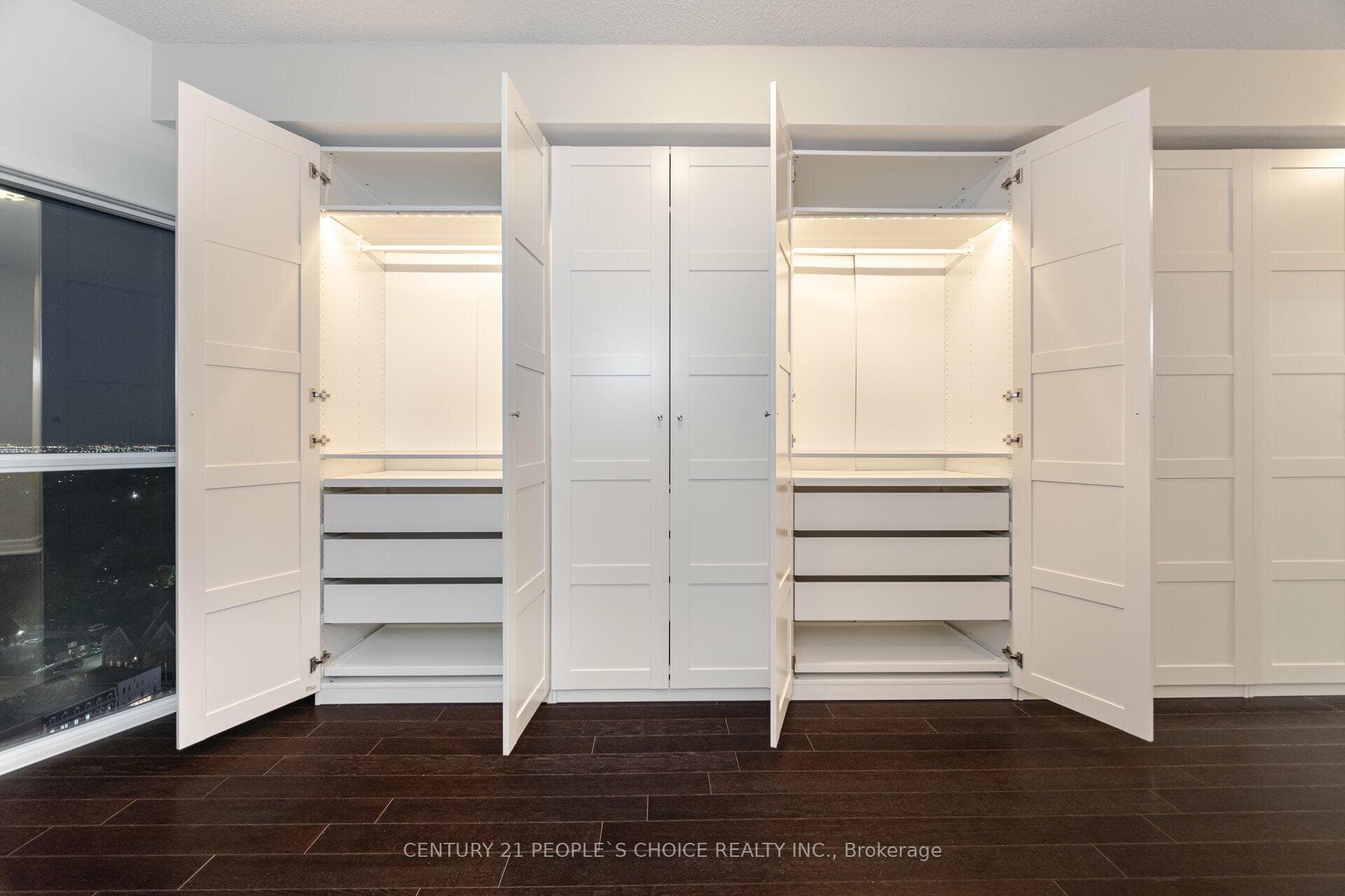 9 George Street Unit 2602 photo 18