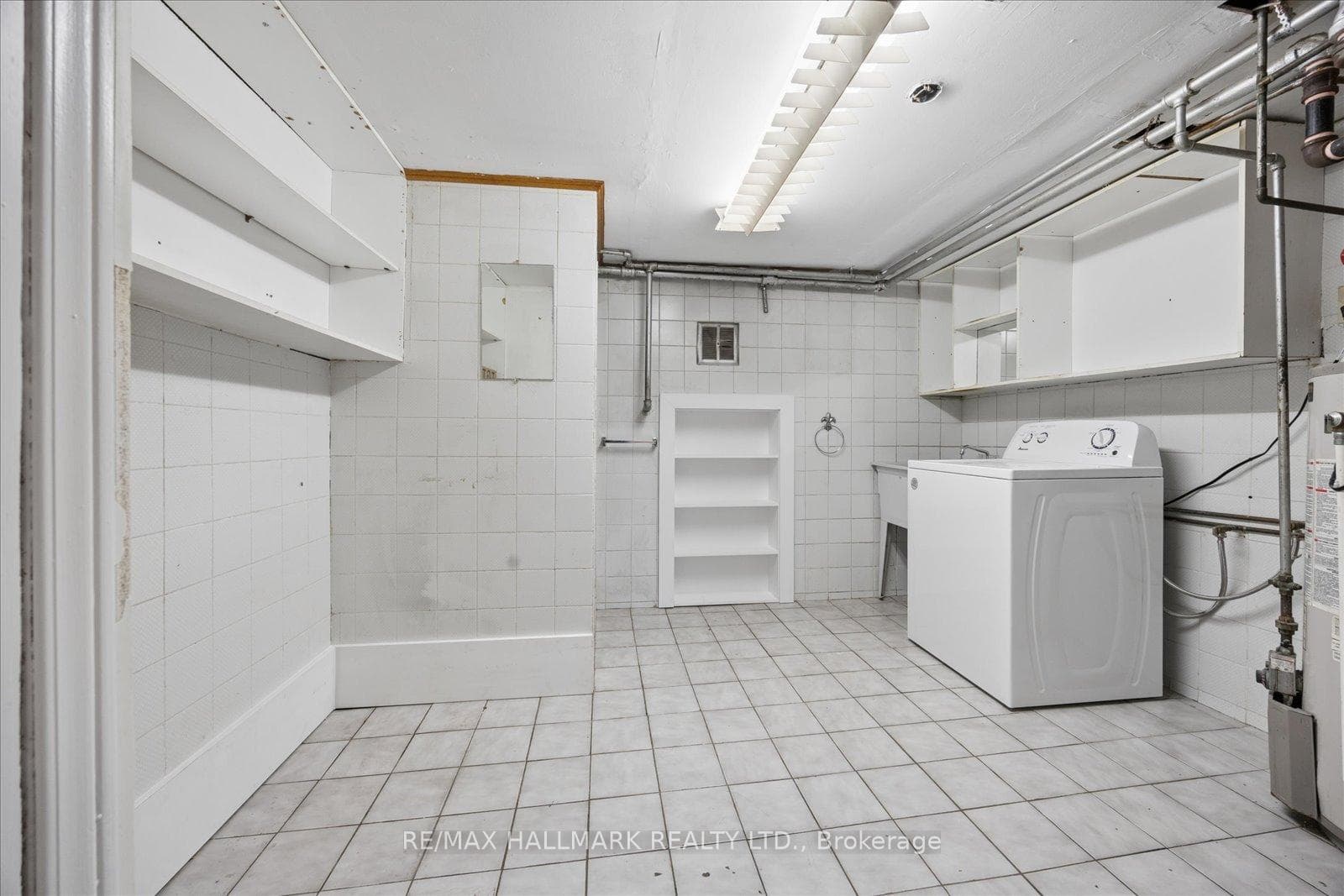 483 Cosburn Avenue photo 38