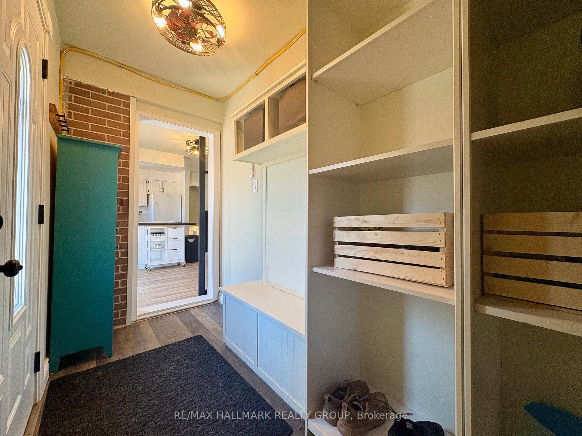 MUDROOM