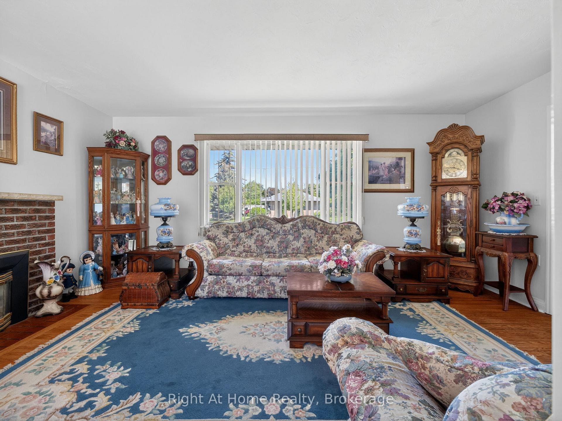 47 Churchill Avenue photo 15