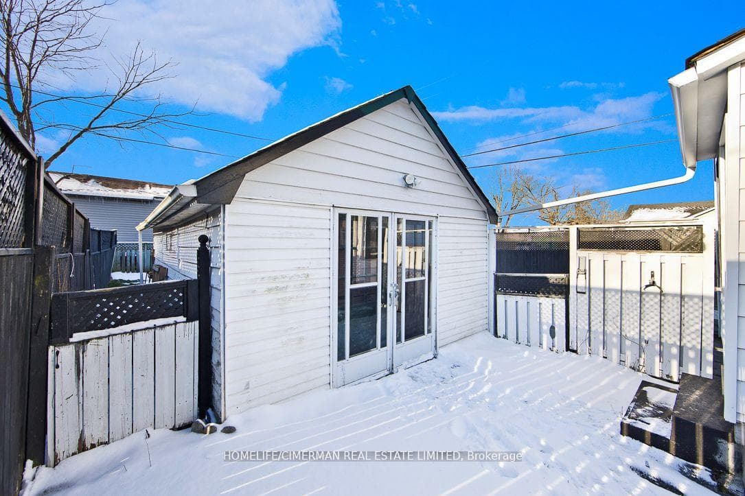 6200 Cadham Street photo 14