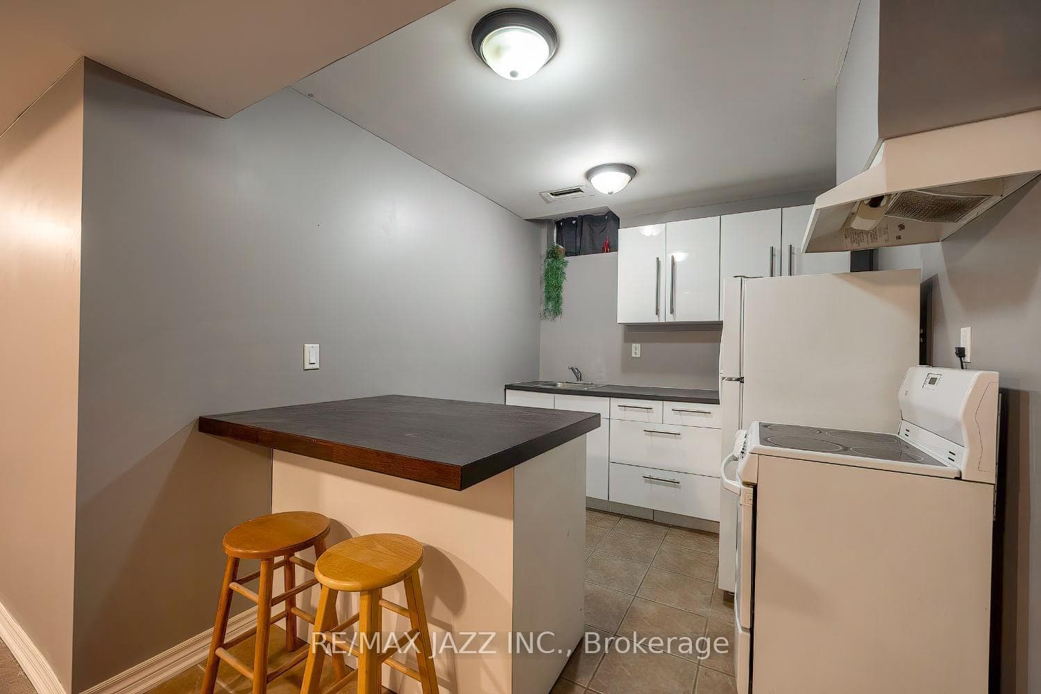 4B Daiseyfield Avenue Unit Lower photo 11