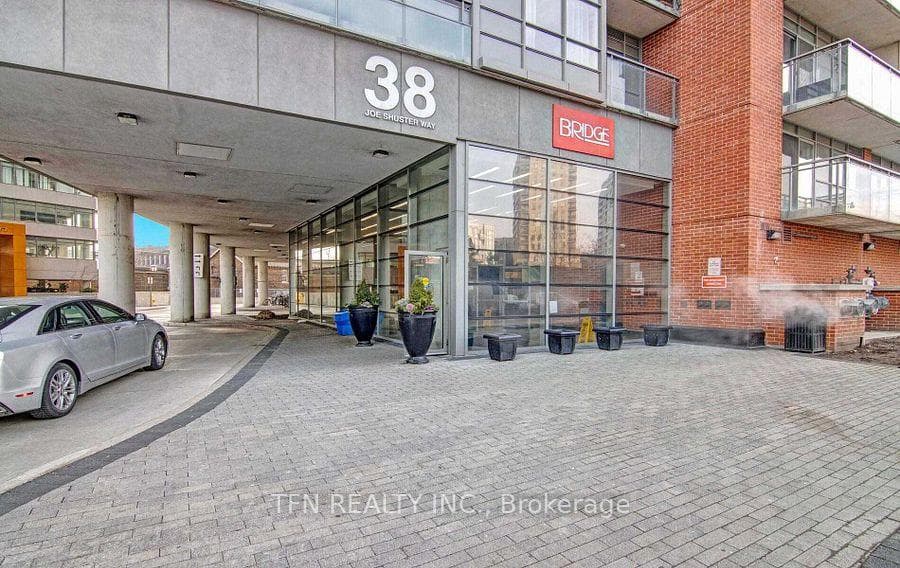 38 Joe Shuster Way Unit 1723 photo 16