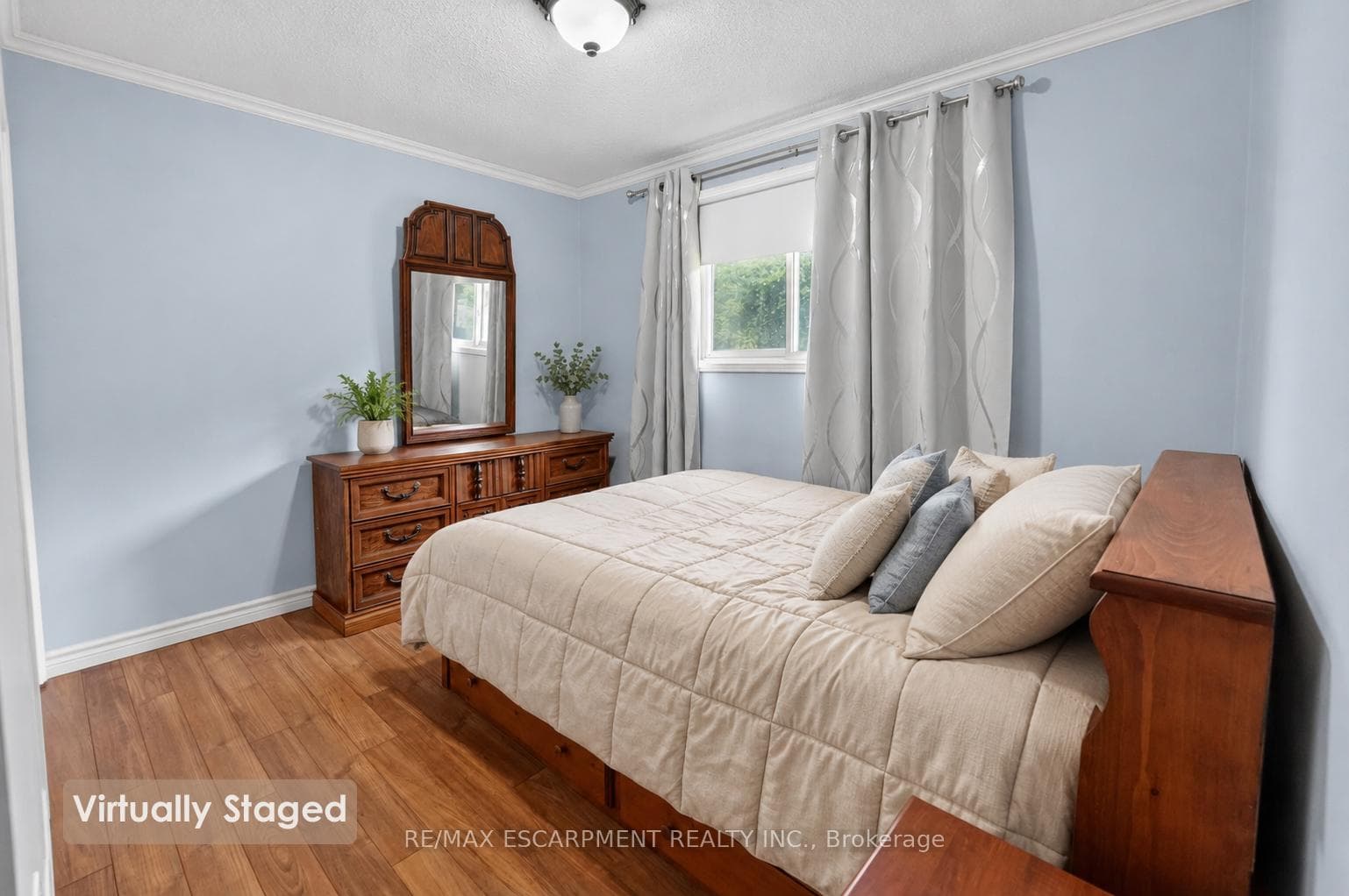 6444 Armstrong Drive photo 11