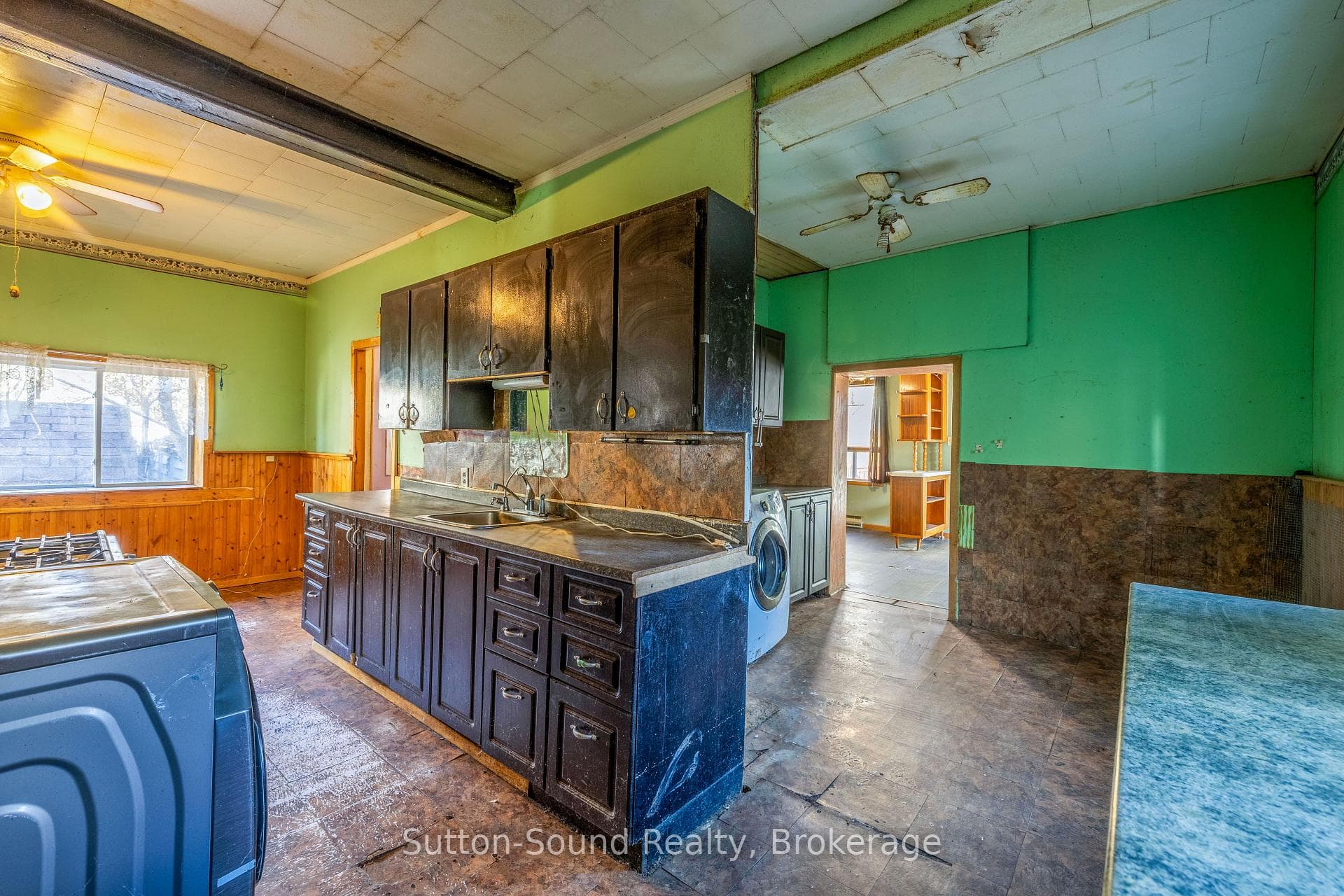 360 16th Street photo 9
