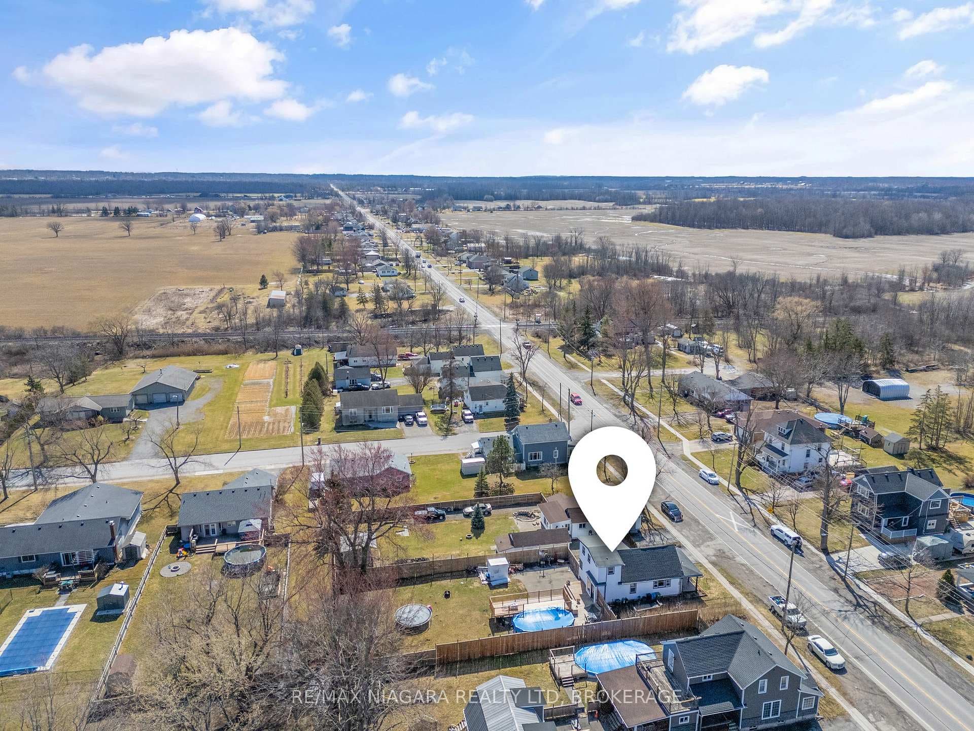 2474 Stevensville Road photo 22